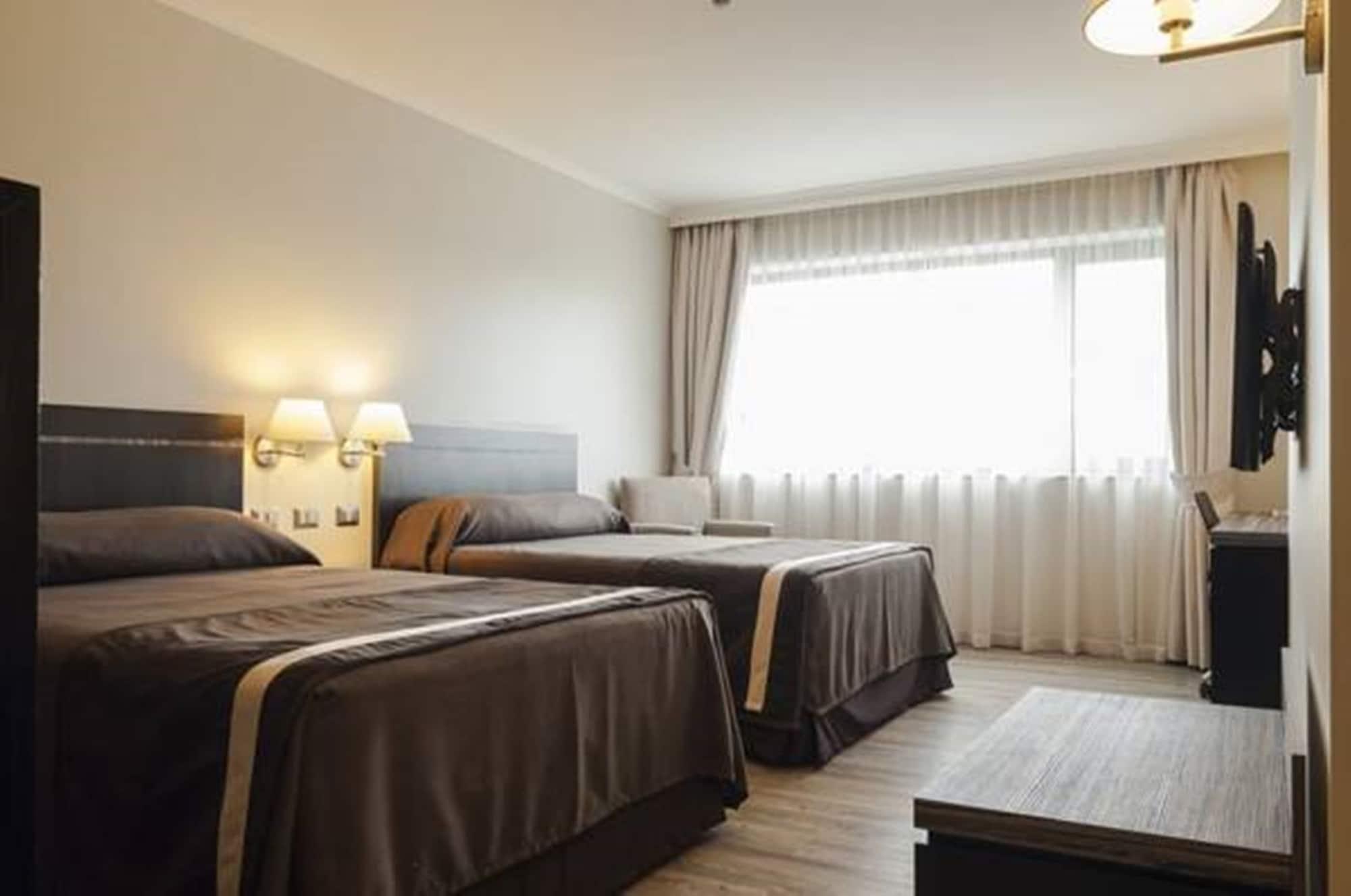 Hotel Diego De Almagro Providencia Santiago Buitenkant foto