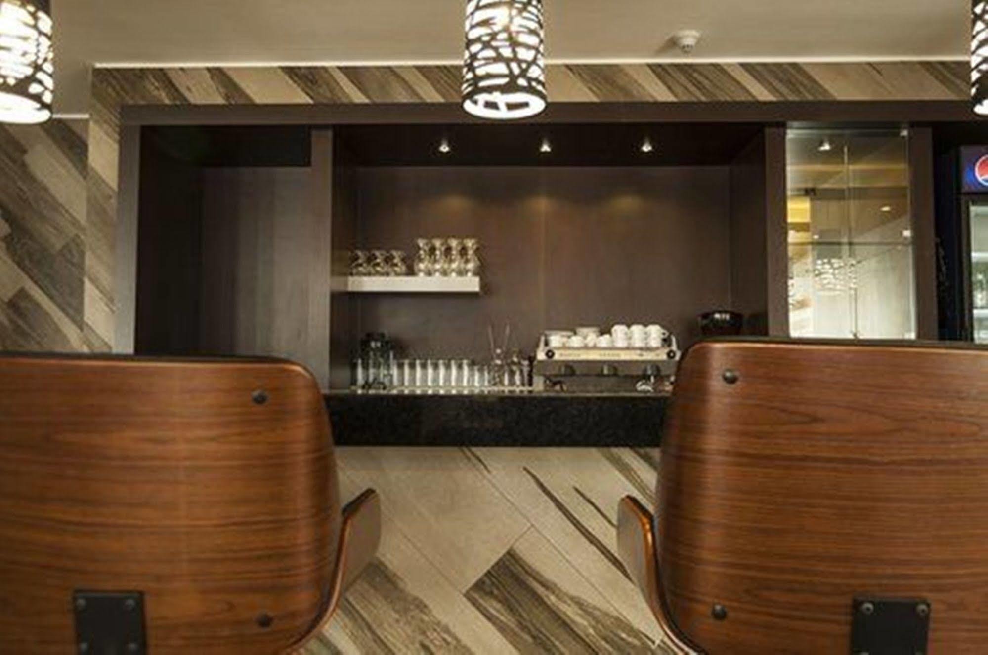 Hotel Diego De Almagro Providencia Santiago Buitenkant foto